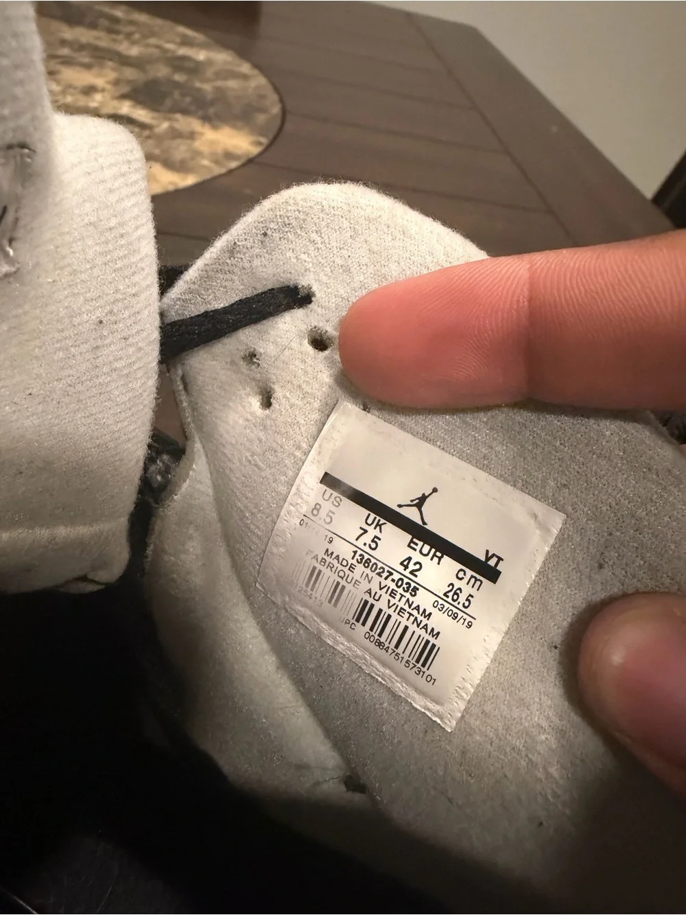 Air Jordan 5 Retro “Oreo” – Size 8.5